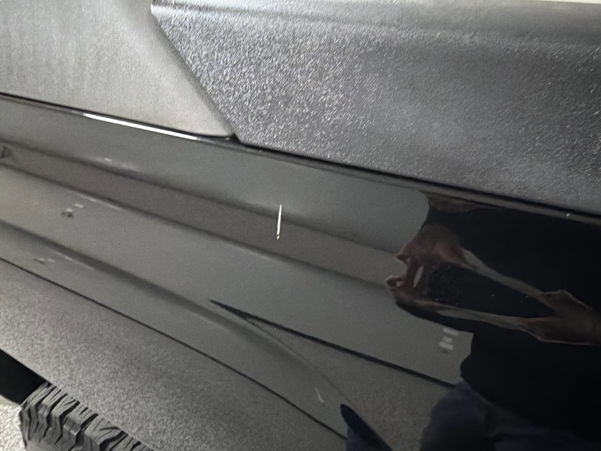 Used 2005 Chevrolet Avalanche Z71 w/ Sun And Sound Package image 35