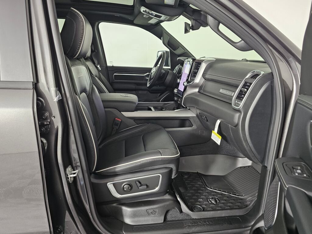 New 2026 RAM 1500 Laramie w/ Laramie Preferred Package image 39