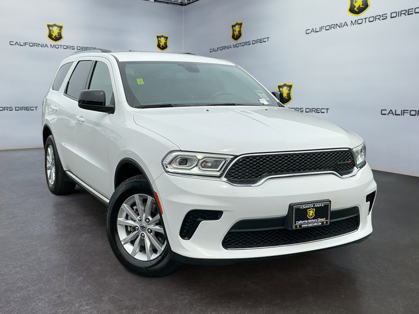 Used 2023 Dodge Durango SXT image 3