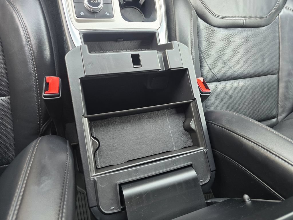 Used 2022 Ford Explorer Platinum w/ Equipment Group 601A AWD/4WD image 26