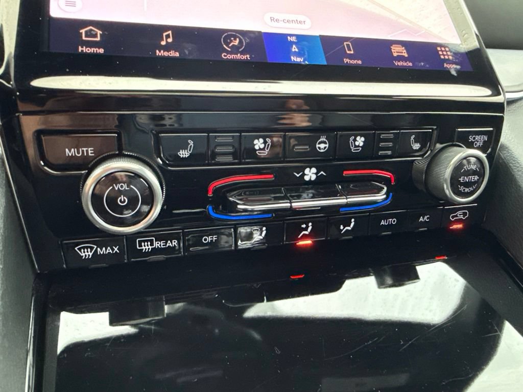 Used 2021 Jeep Grand Cherokee L Overland w/ Luxury Tech Group IV AWD/4WD image 33