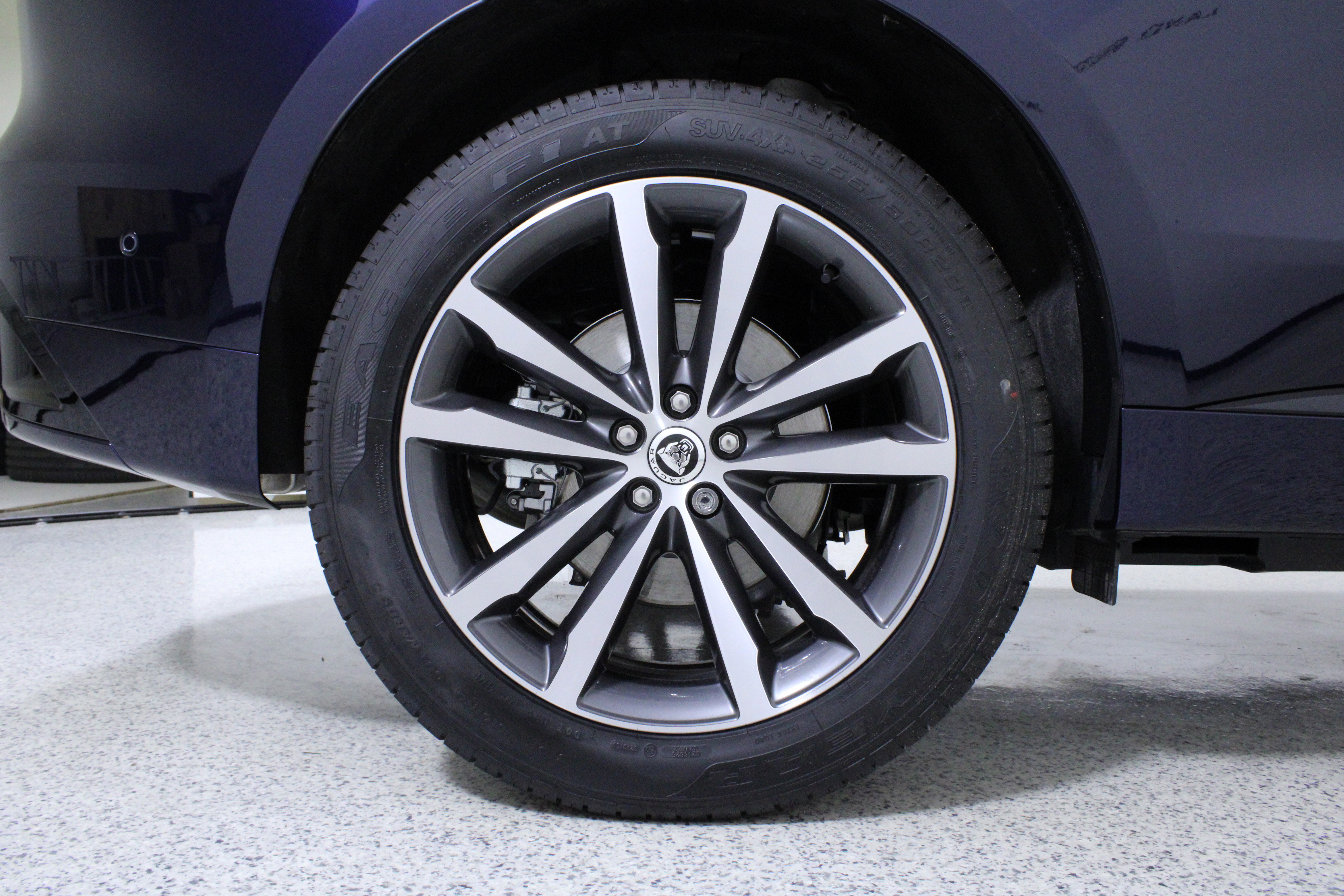 New 2026 Jaguar F-PACE R-Dynamic S image 8