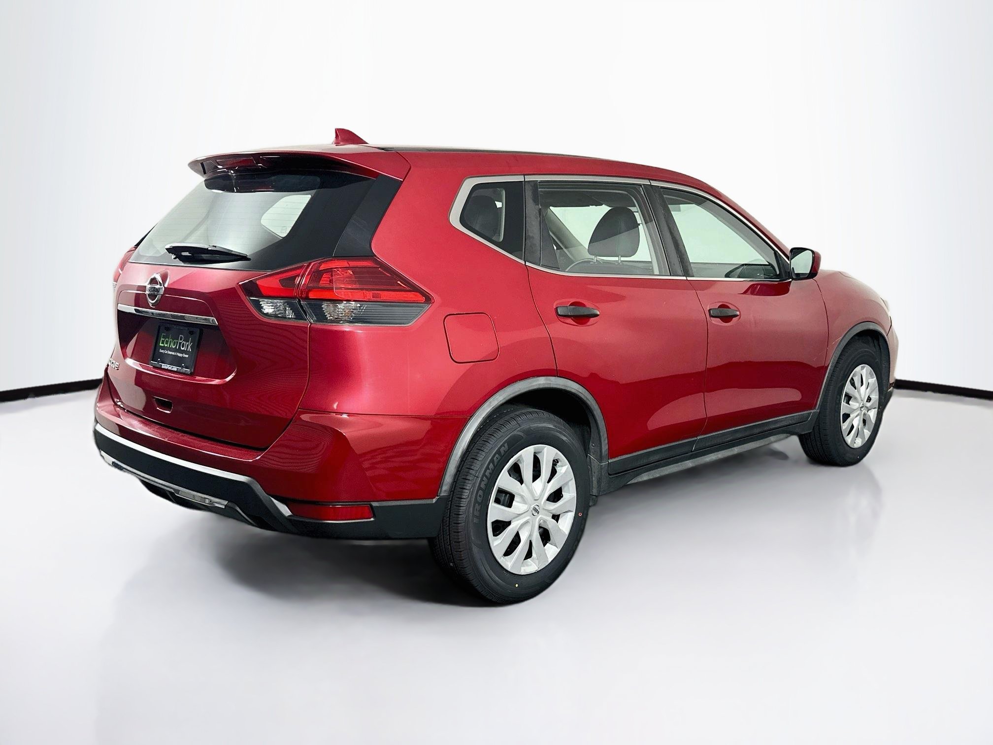 Used 2017 Nissan Rogue S FWD image 9