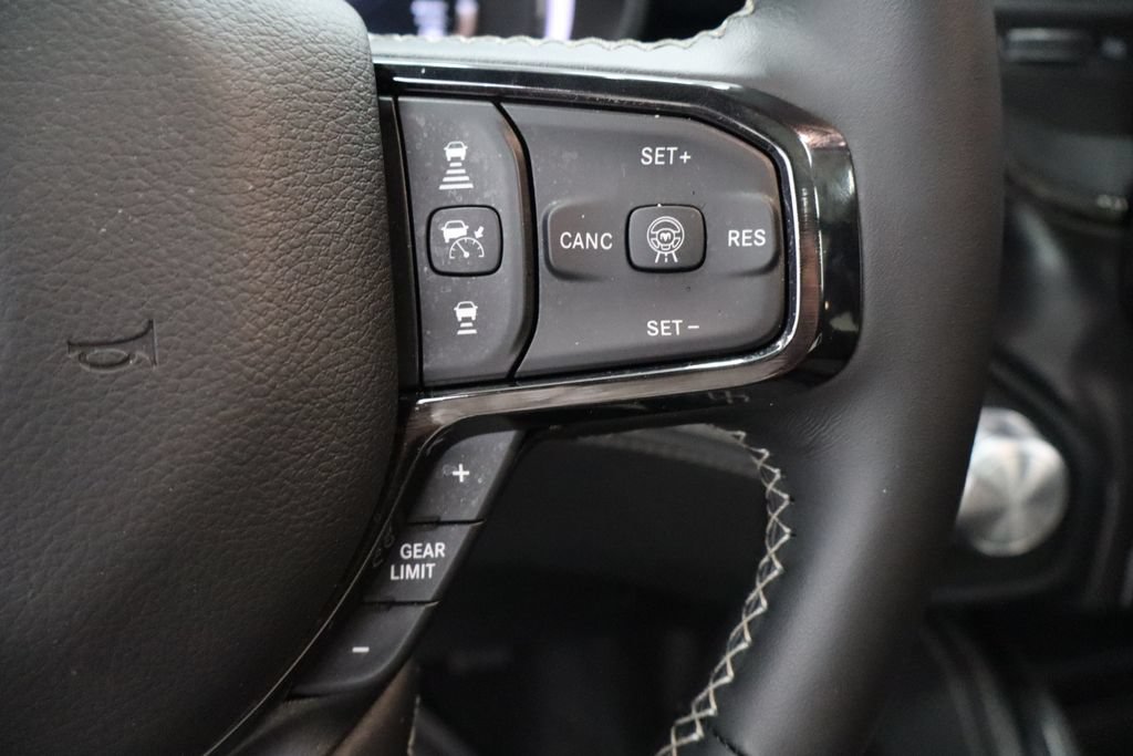 Used 2026 RAM 1500 Limited AWD/4WD image 14