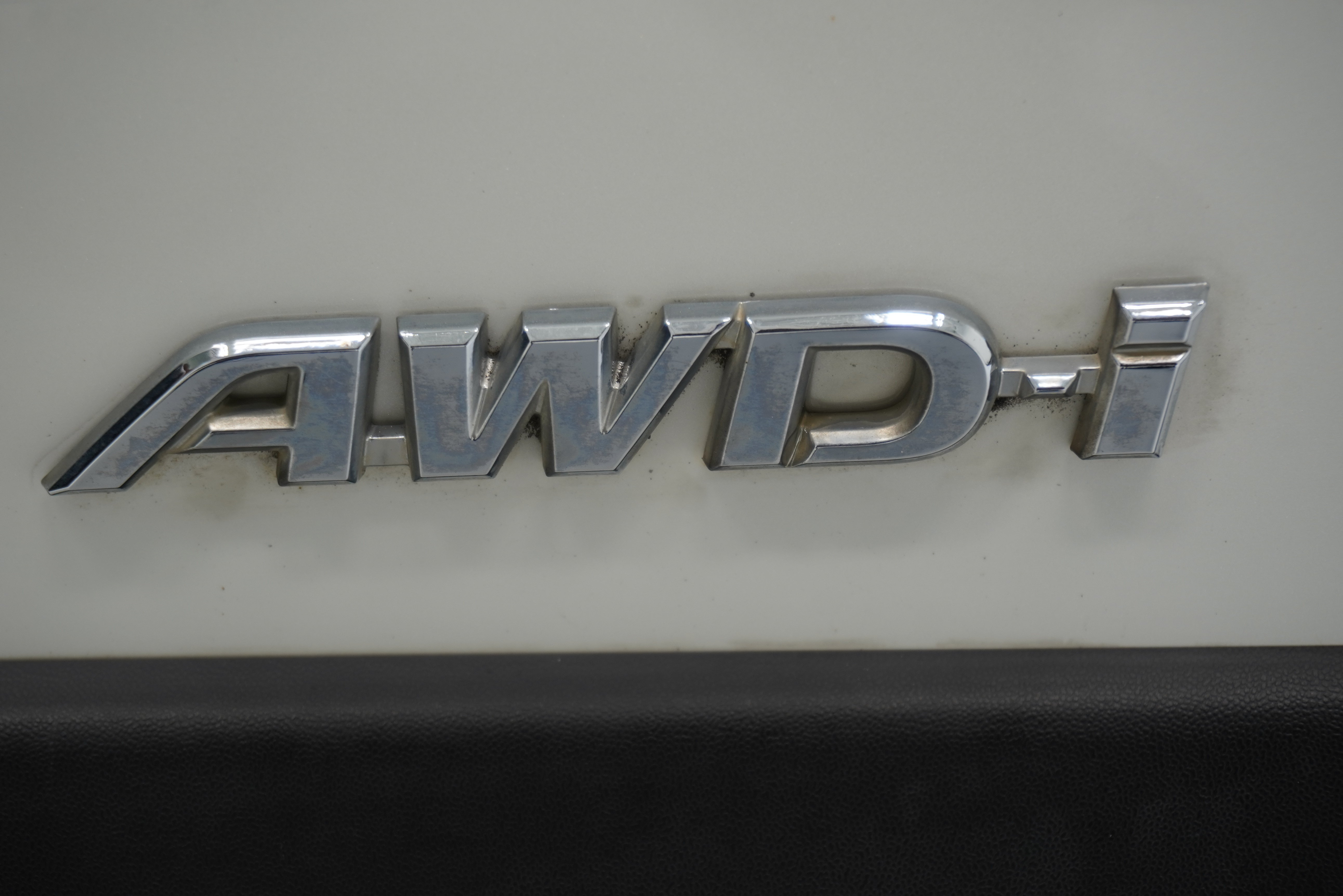 Used 2016 Toyota RAV4 Limited w/ Advanced Technology Package AWD/4WD image 7