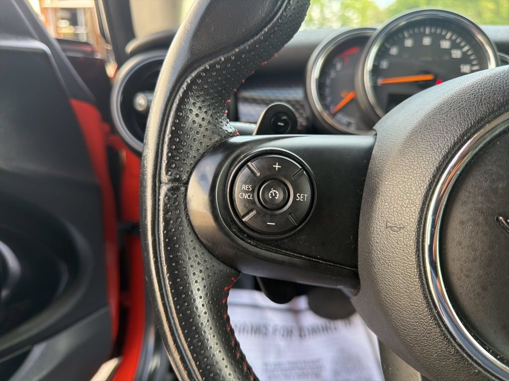 Used 2020 MINI Cooper S 2-Door Hardtop FWD image 21