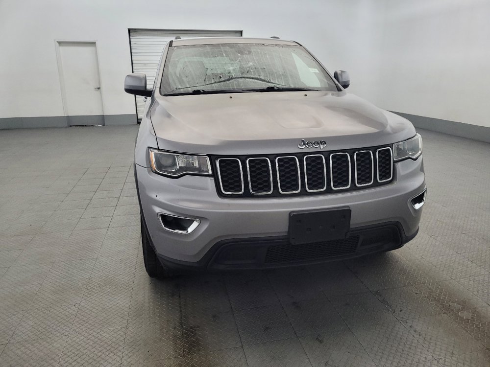 Used 2020 Jeep Grand Cherokee Laredo AWD/4WD image 14