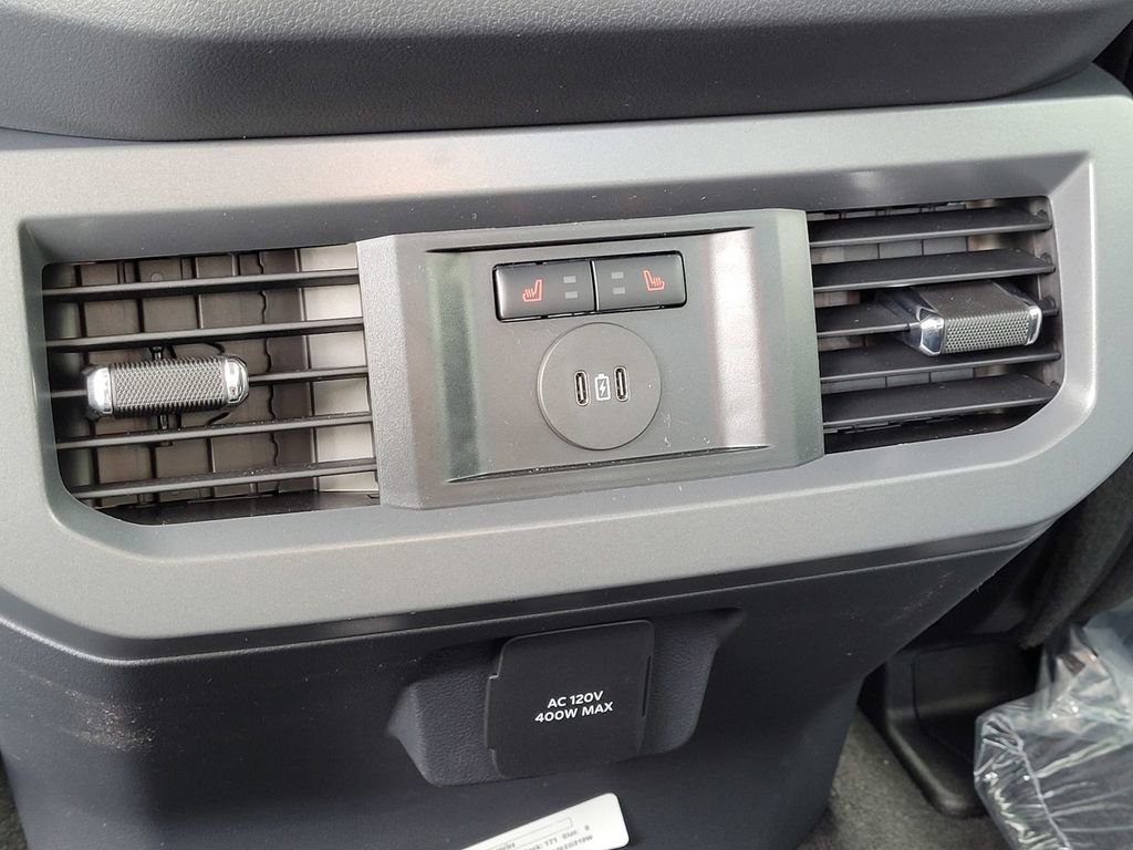 New 2026 Ford F350 Lariat w/ FX4 Off-Road Package image 30