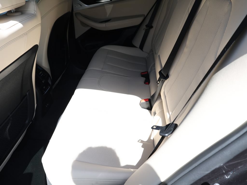 Used 2025 BMW X4 xDrive30i AWD/4WD image 20