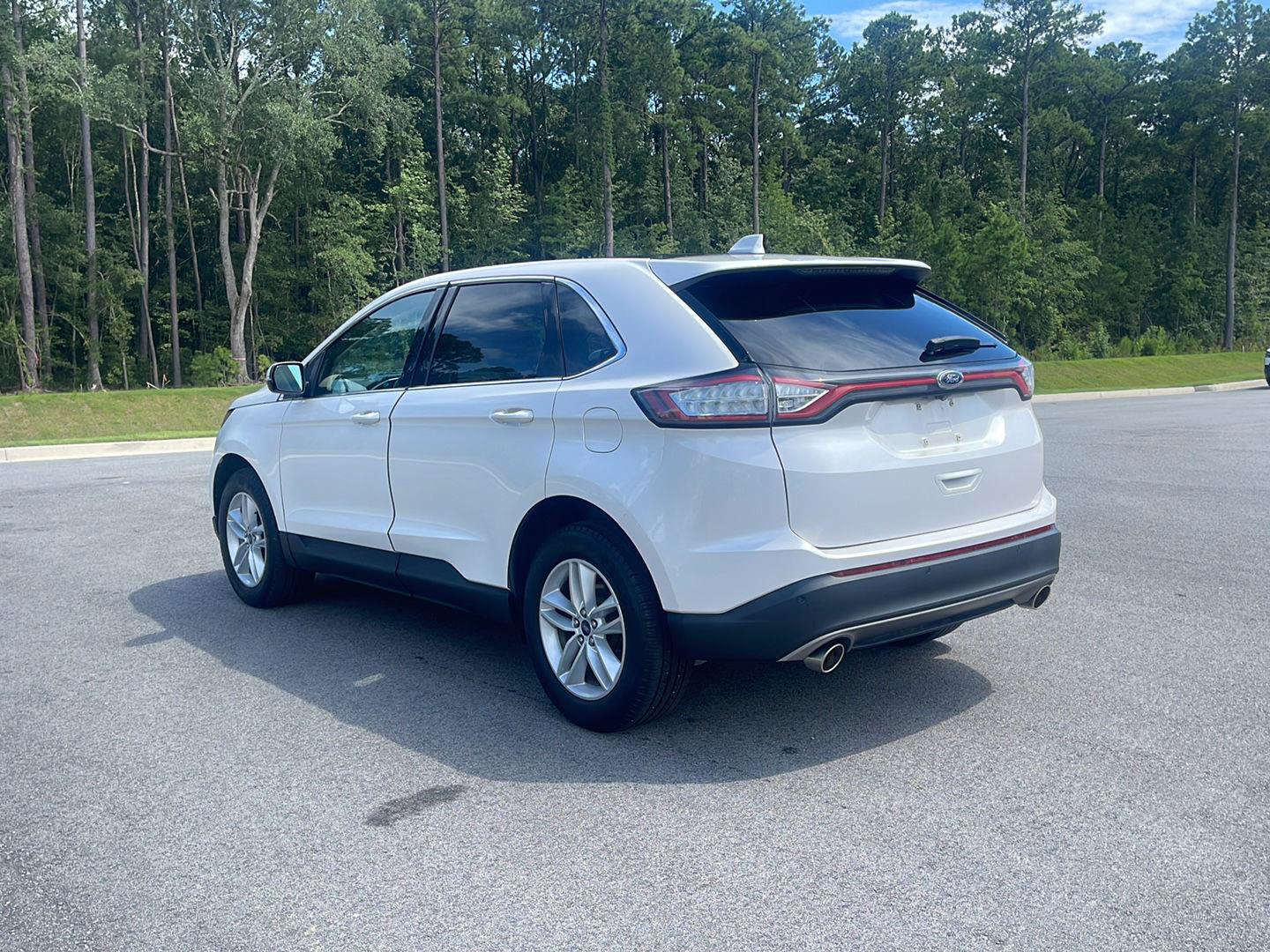 Used 2018 Ford Edge SEL w/ Equipment Group 201A AWD/4WD image 5