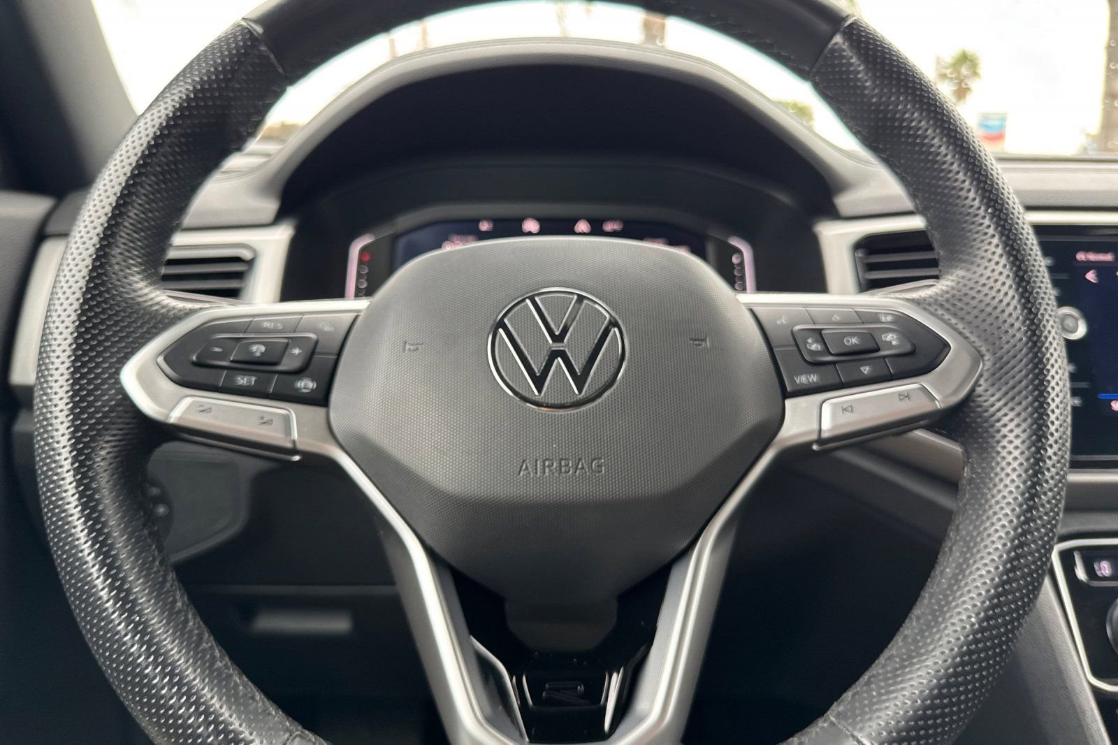 Used 2020 Volkswagen Atlas Cross Sport SEL Premium R-Line image 24