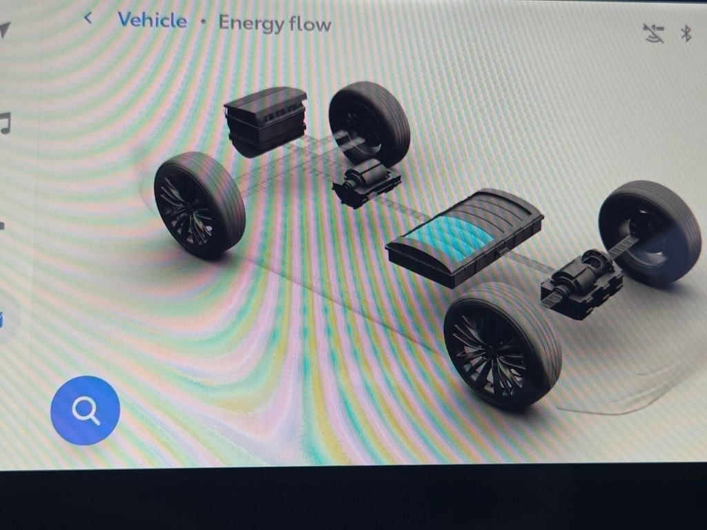 Used 2025 Toyota RAV4 XSE w/ Weather Package image 20