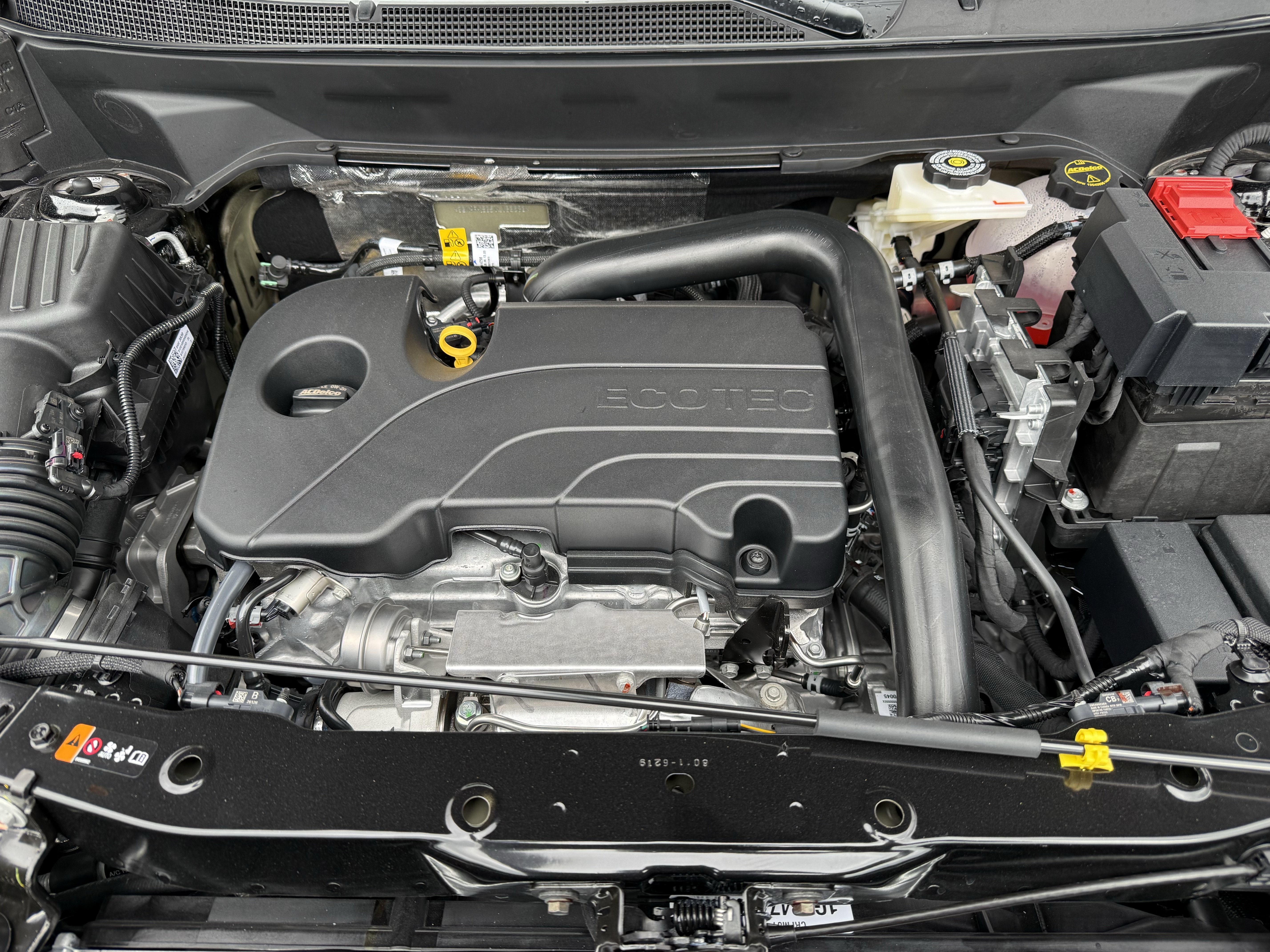 New 2027 Chevrolet Equinox ACTIV w/ LPO, Floor Liner Package FWD image 36