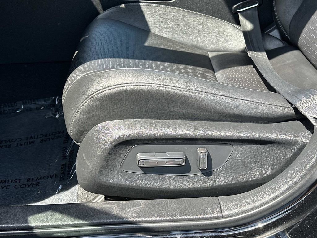 Used 2025 Honda Civic Sport image 24