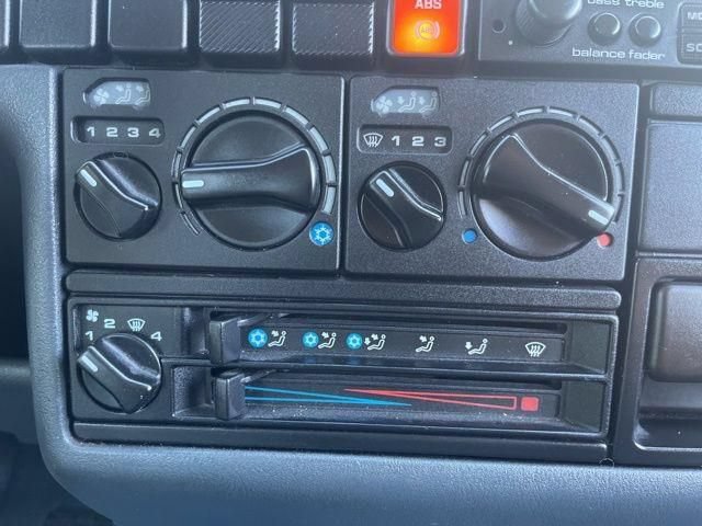 Used 1993 Volkswagen Eurovan GL FWD image 28