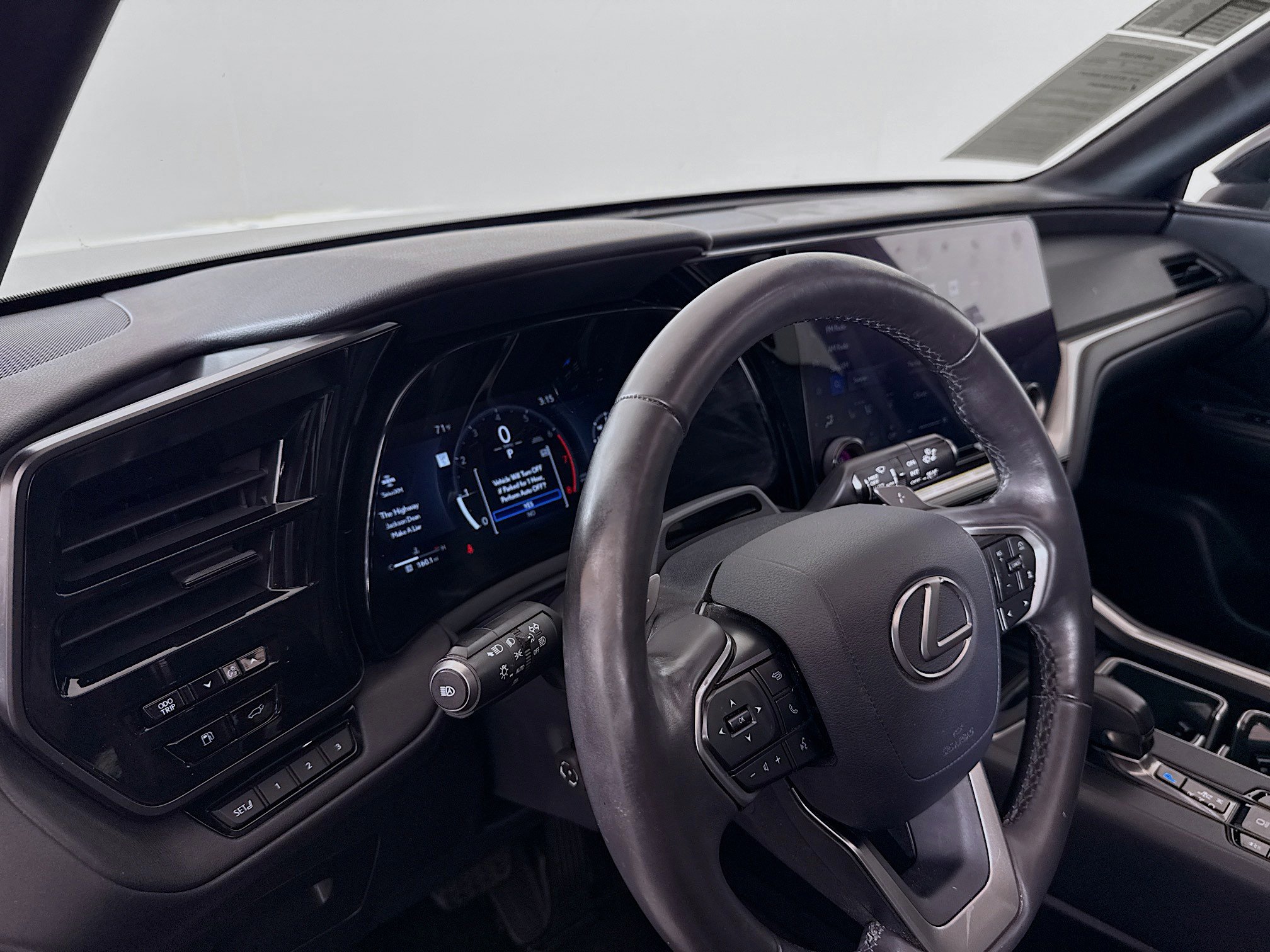 Used 2025 Lexus TX 350 AWD w/ Technology Package image 9