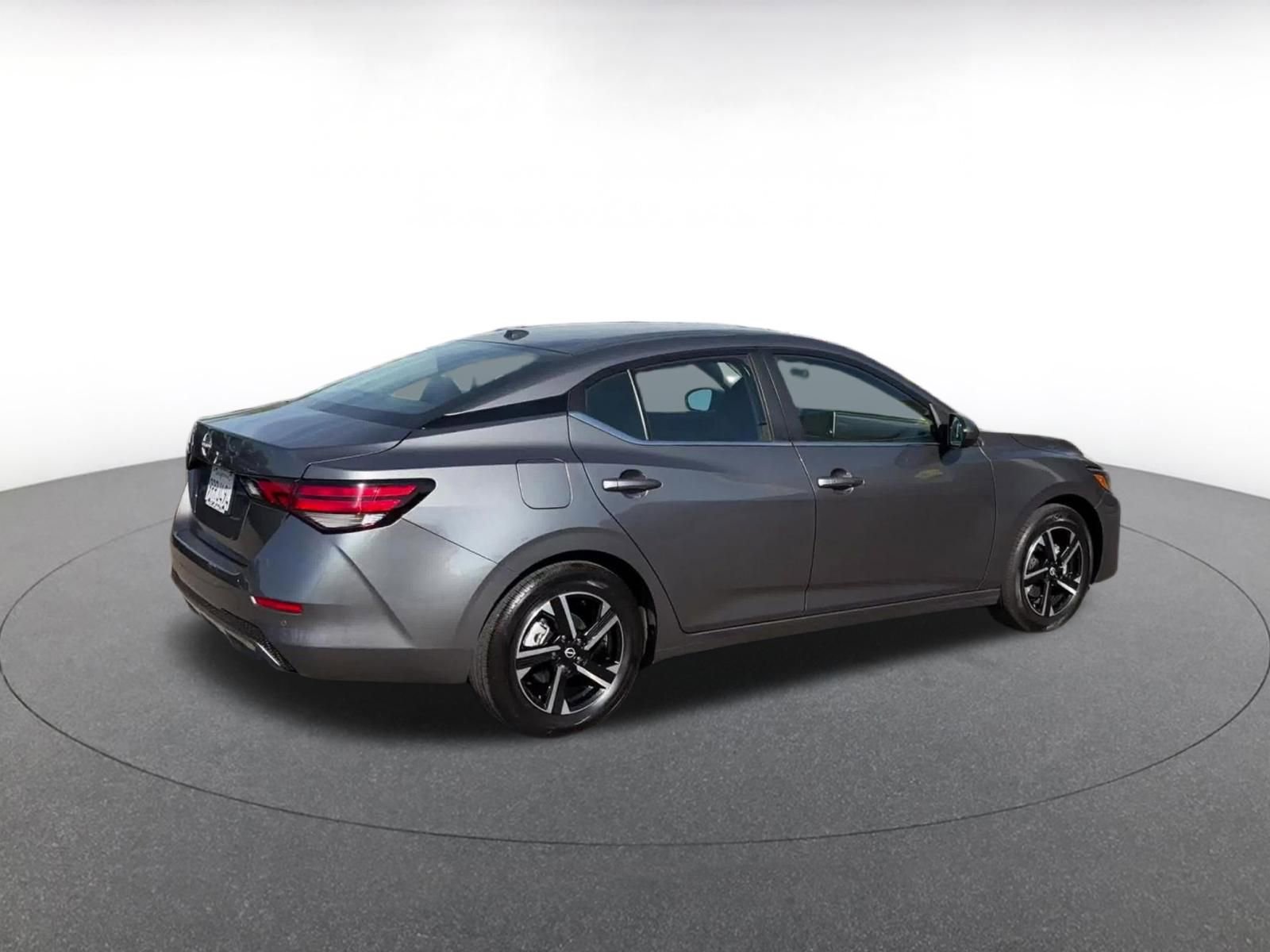 Used 2025 Nissan Sentra SV image 15