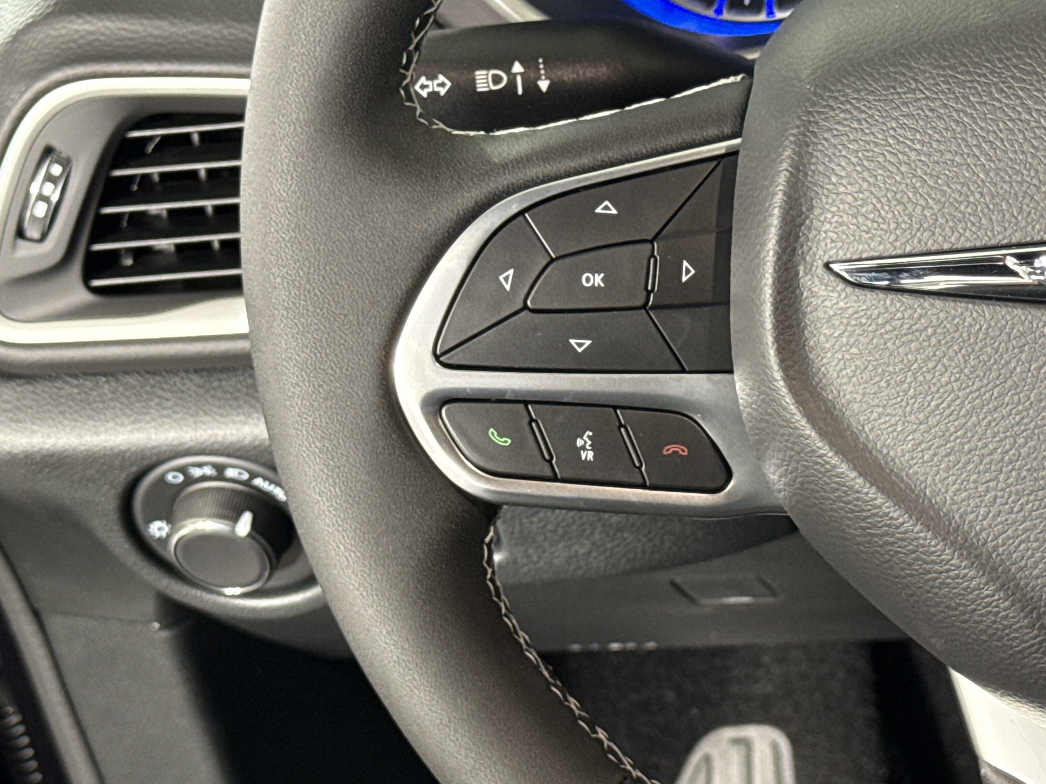 New 2026 Chrysler Voyager LX image 17