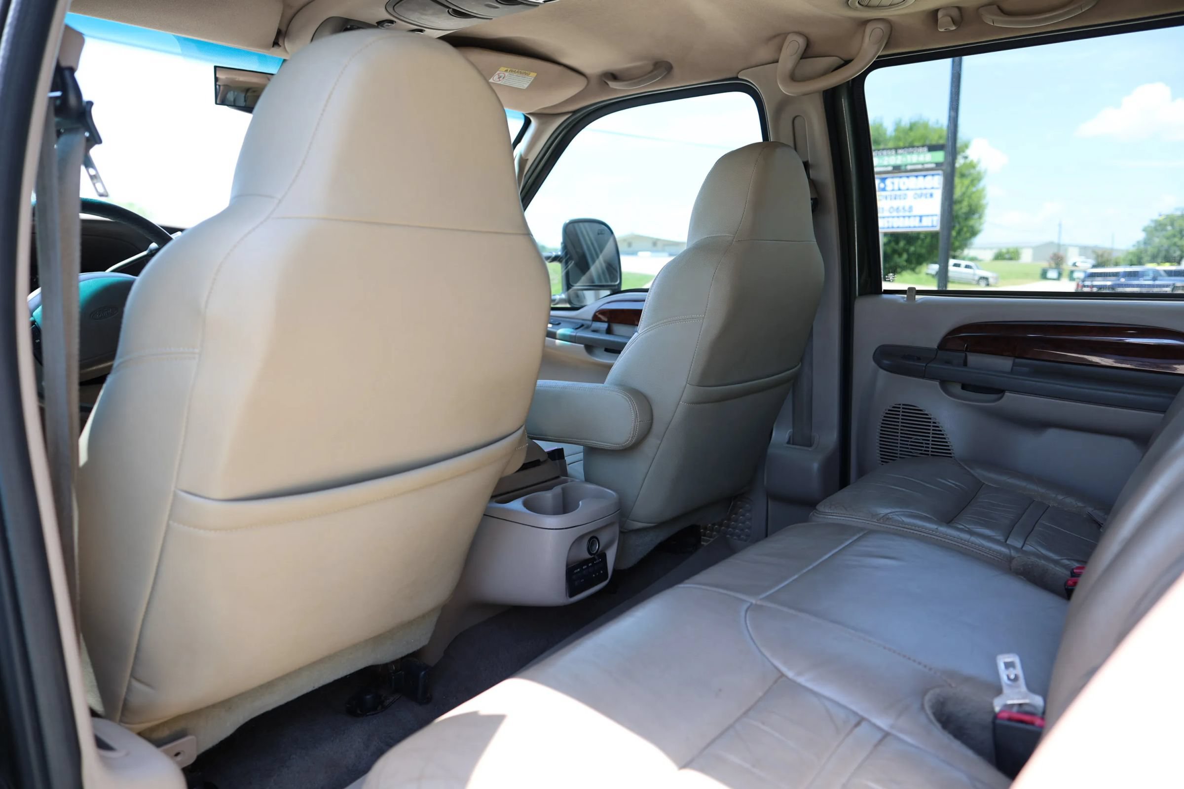 Used 2000 Ford Excursion Limited AWD/4WD image 29