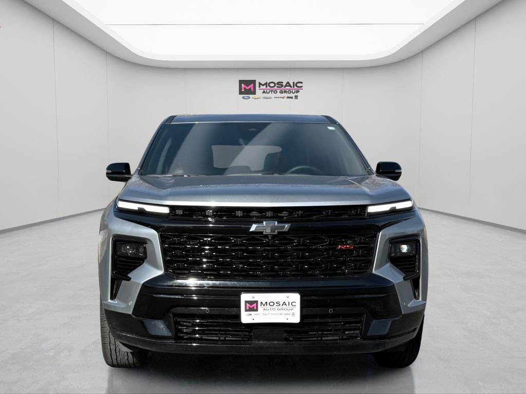 Used 2025 Chevrolet Traverse RS AWD/4WD image 6