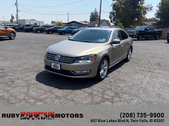 Used 2015 Volkswagen Passat TDI SEL Premium FWD image 3