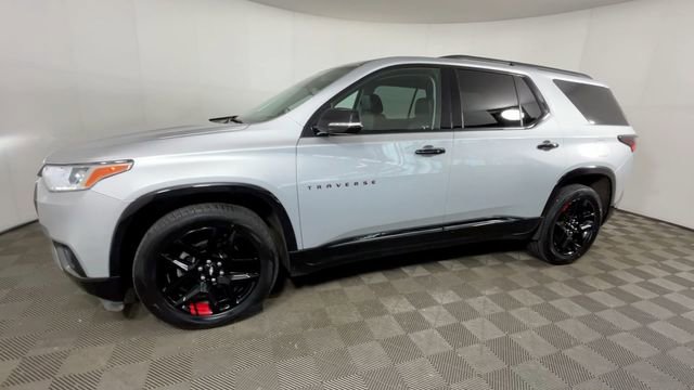 Used 2019 Chevrolet Traverse Premier w/ Redline Edition AWD/4WD image 9