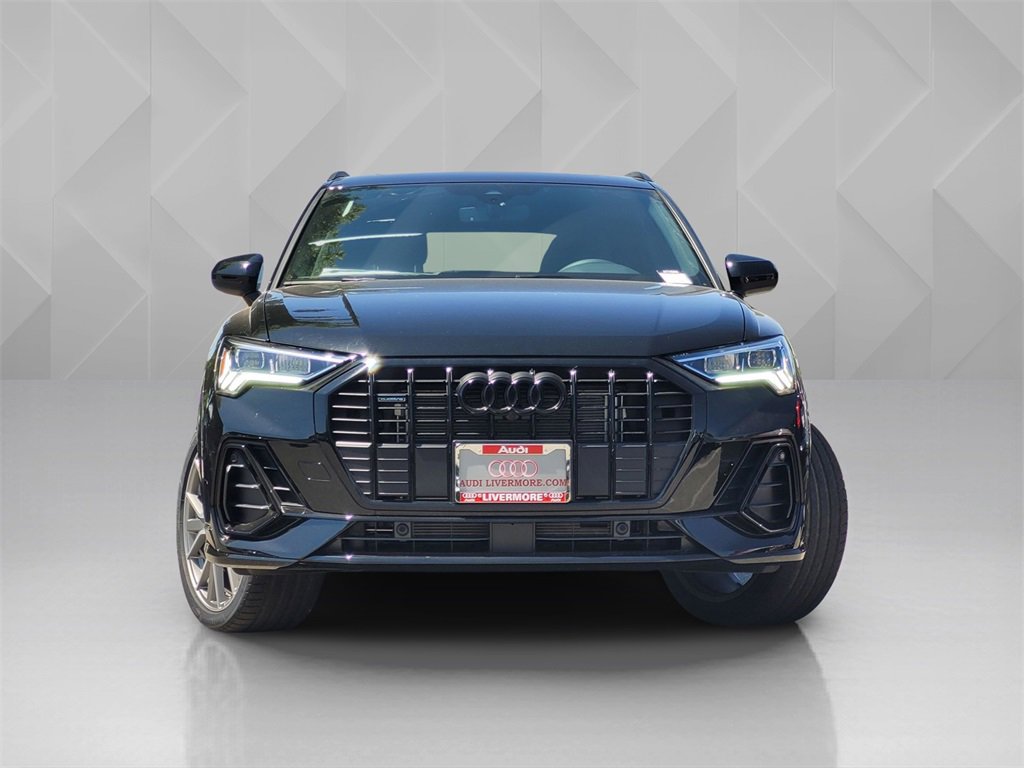Used 2025 Audi Q3 2.0T Premium Plus w/ Premium Plus Package image 3