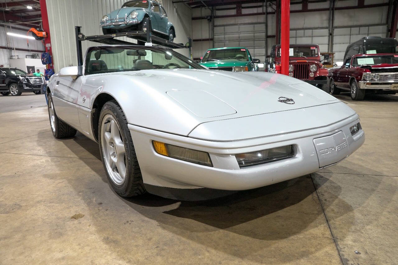 Used 1996 Chevrolet Corvette Convertible RWD image 12