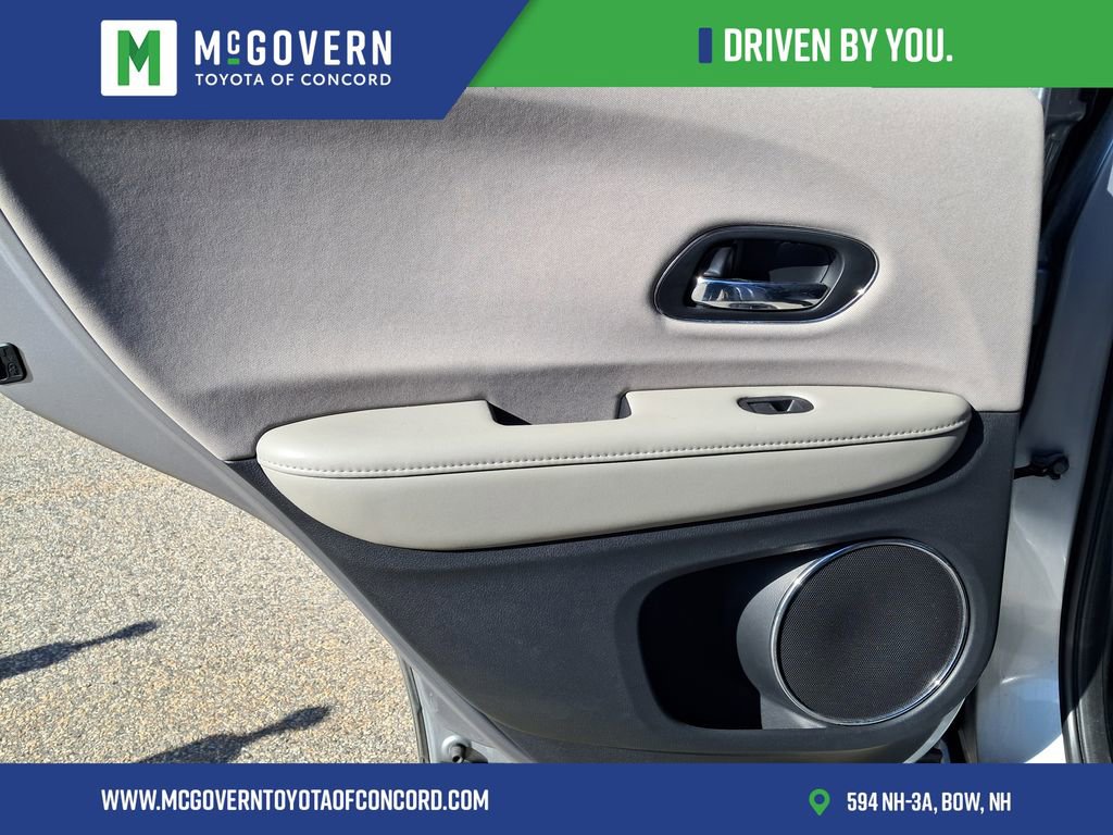 Used 2018 Honda HR-V EX image 11