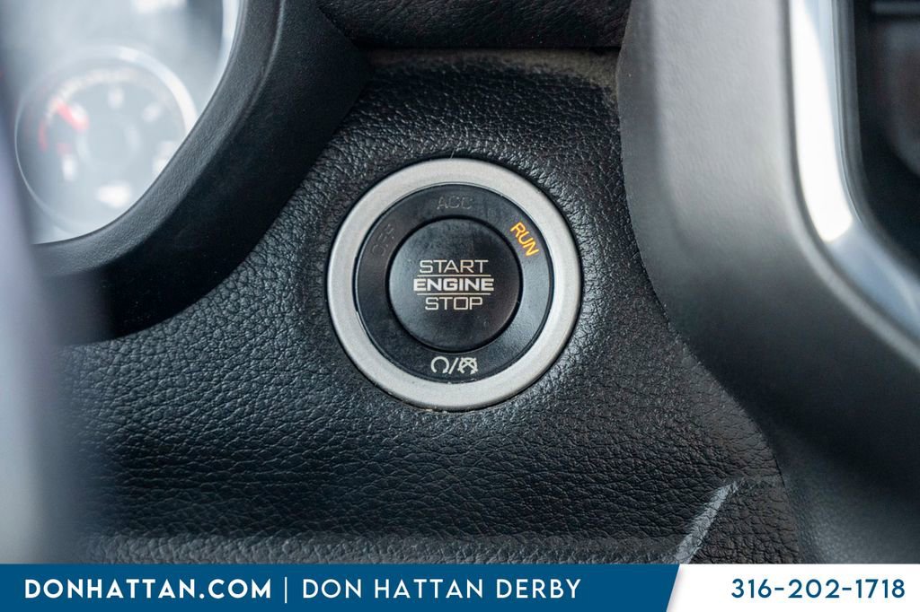 Used 2022 RAM 1500 Laramie w/ Sport Appearance Package image 17