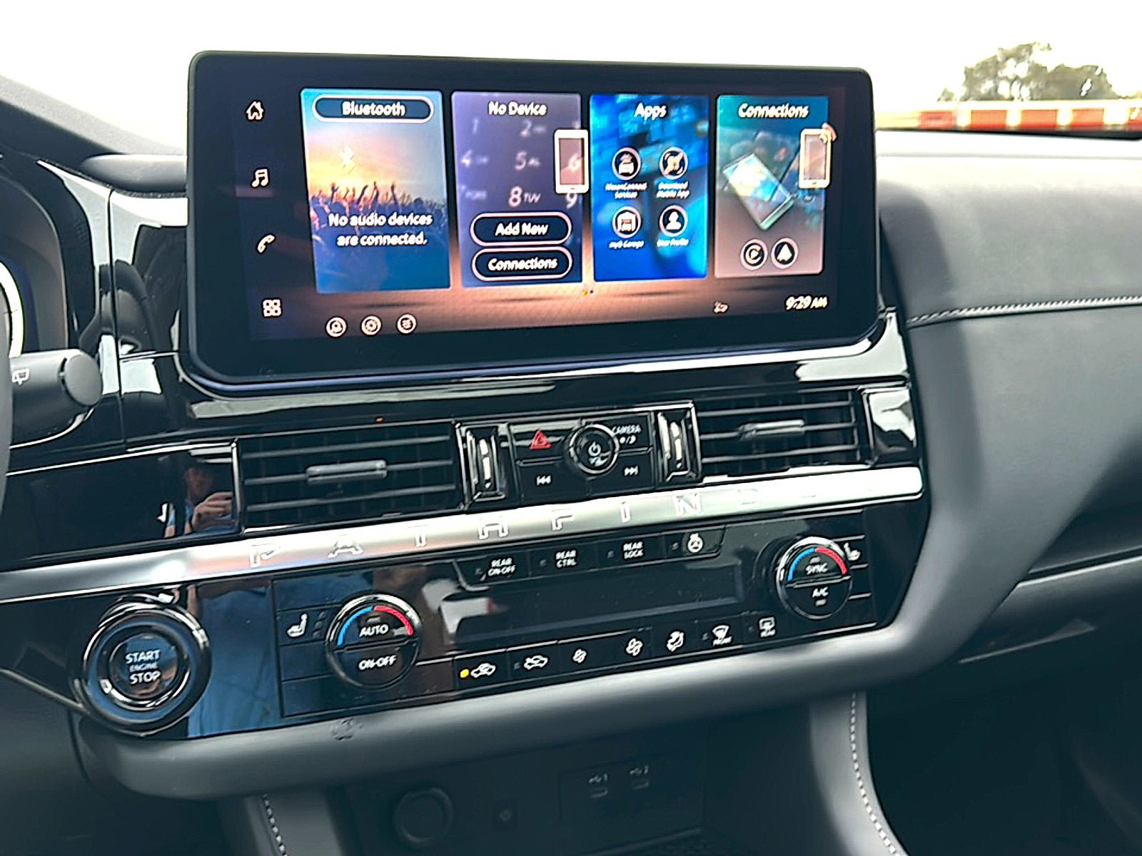 New 2026 Nissan Pathfinder SL w/ SL Premium Package FWD image 23