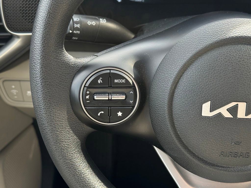 Used 2024 Kia Soul LX w/ Option Group 015 image 33