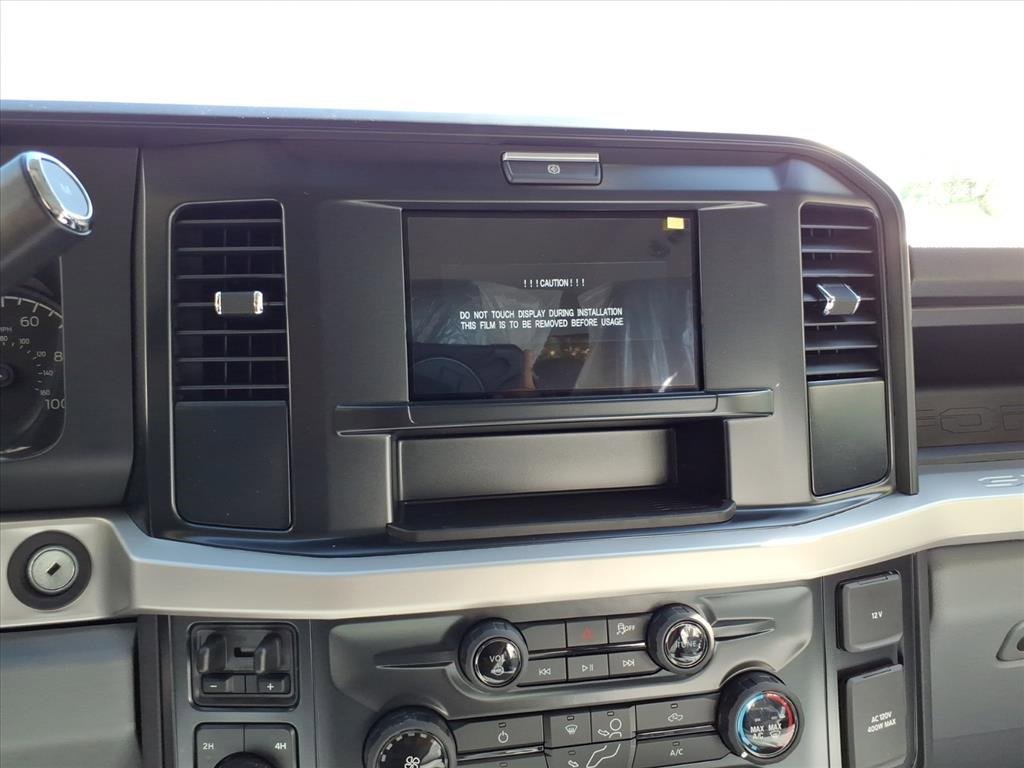 New 2026 Ford F550 4x4 Crew Cab image 15