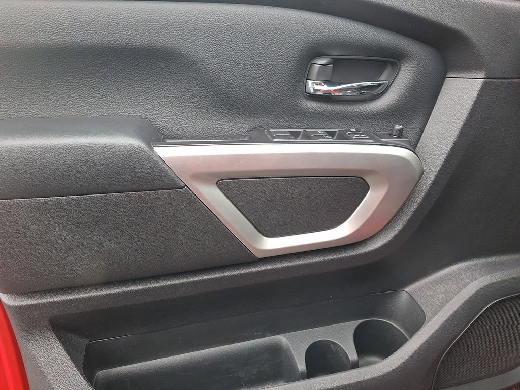 Certified 2024 Nissan Titan SV w/ SV Convenience Package image 12