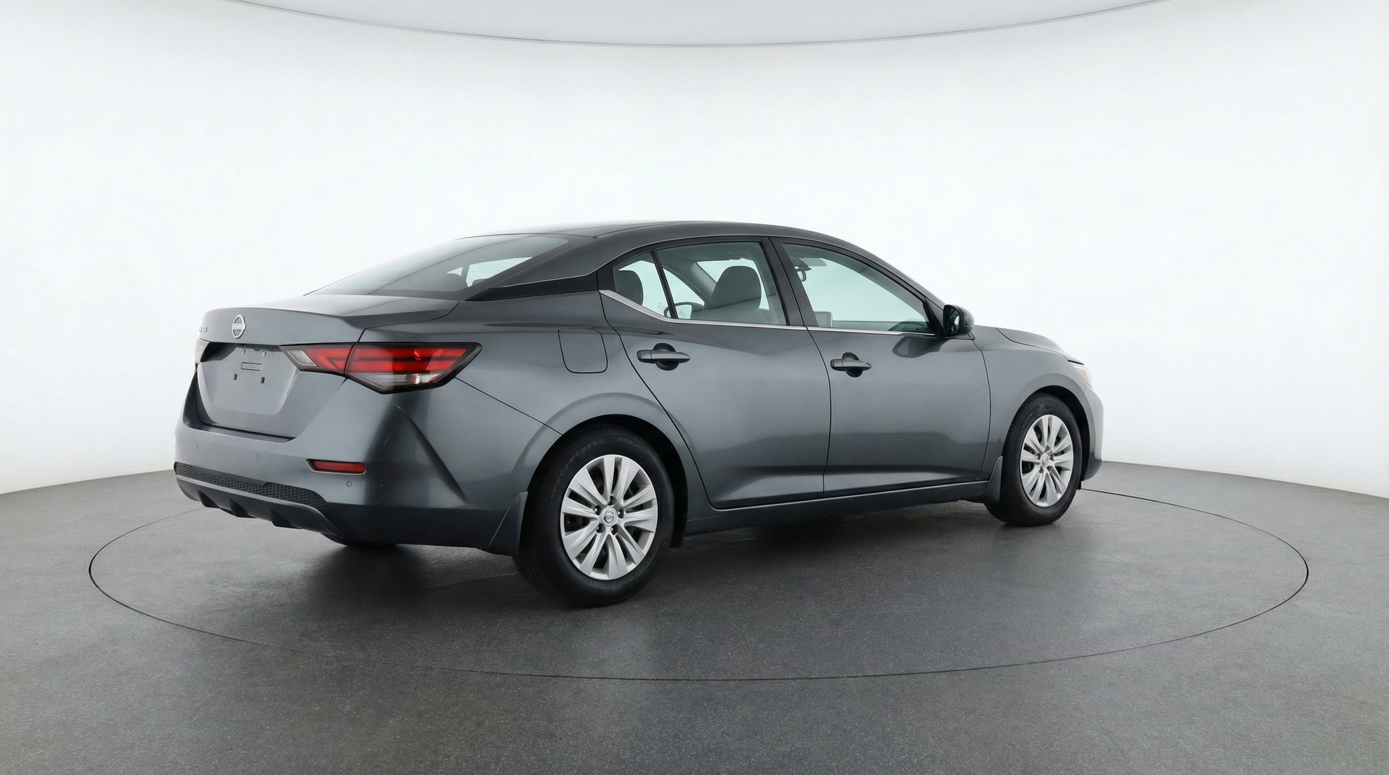 Used 2025 Nissan Sentra S image 9