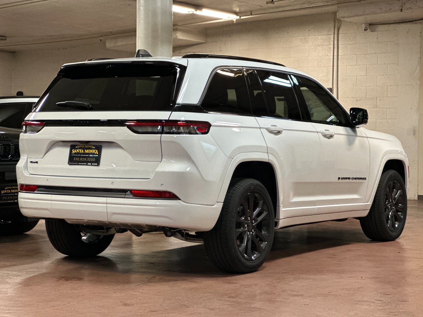 New 2026 Jeep Grand Cherokee Limited AWD/4WD image 5