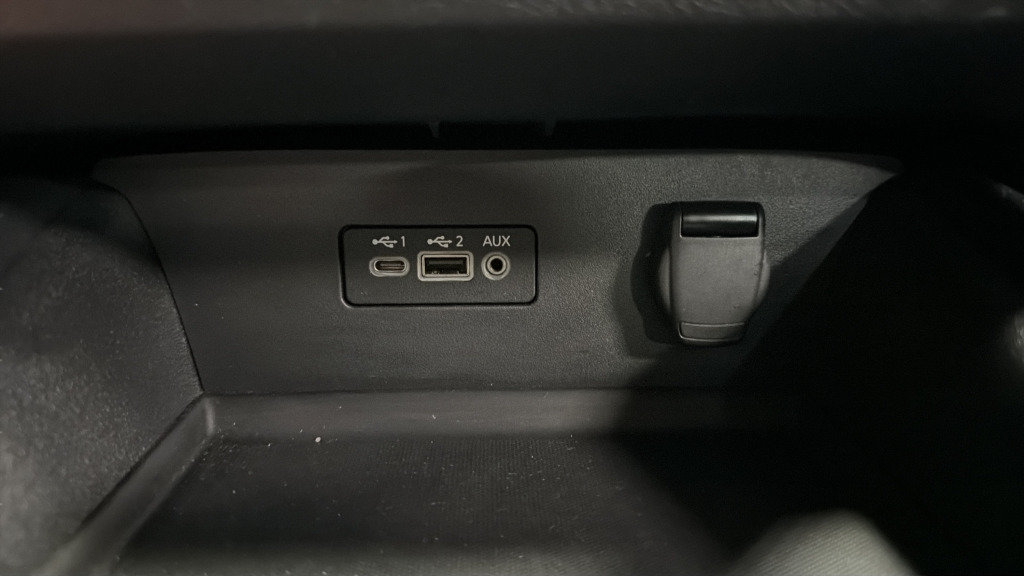 Used 2025 Nissan Altima 2.5 SV FWD image 28