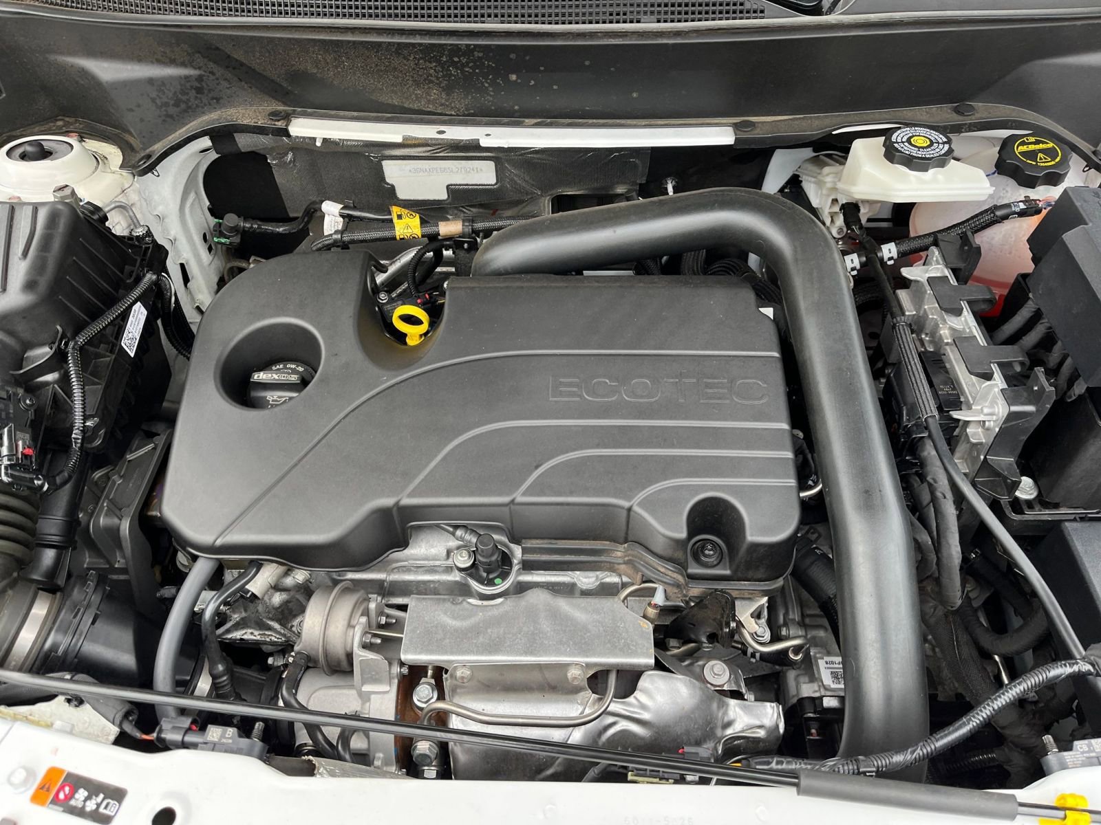 Used 2025 Chevrolet Equinox LT image 32