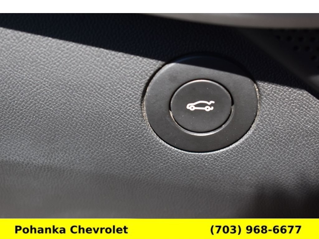 Used 2018 Chevrolet Camaro SS RWD image 24
