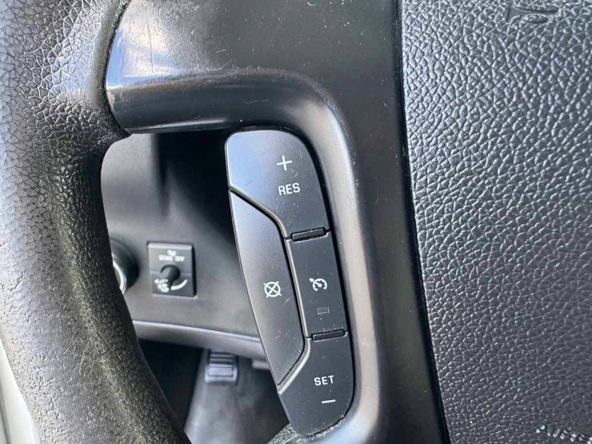 Used 2014 Chevrolet Express 1500 RWD image 14