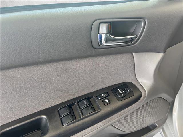 Used 2005 Toyota Camry LE FWD image 15