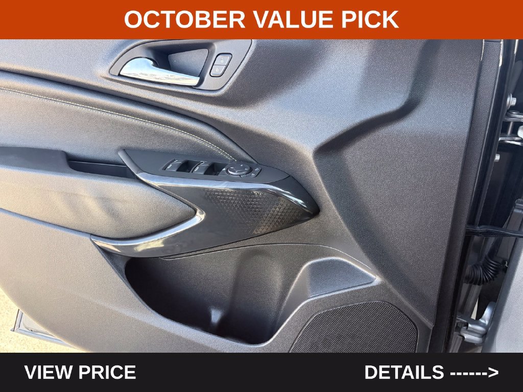 Used 2025 Chevrolet Trax LT FWD image 12