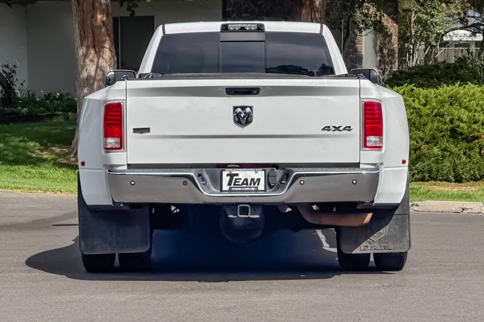 Used 2018 RAM 3500 Laramie w/ Convenience Group AWD/4WD image 5