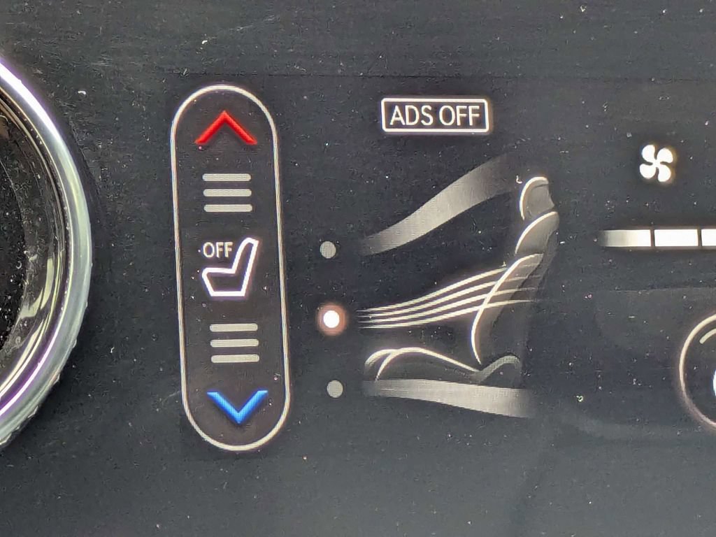 Used 2023 Genesis GV70 2.5T w/ Advanced Package AWD/4WD image 24