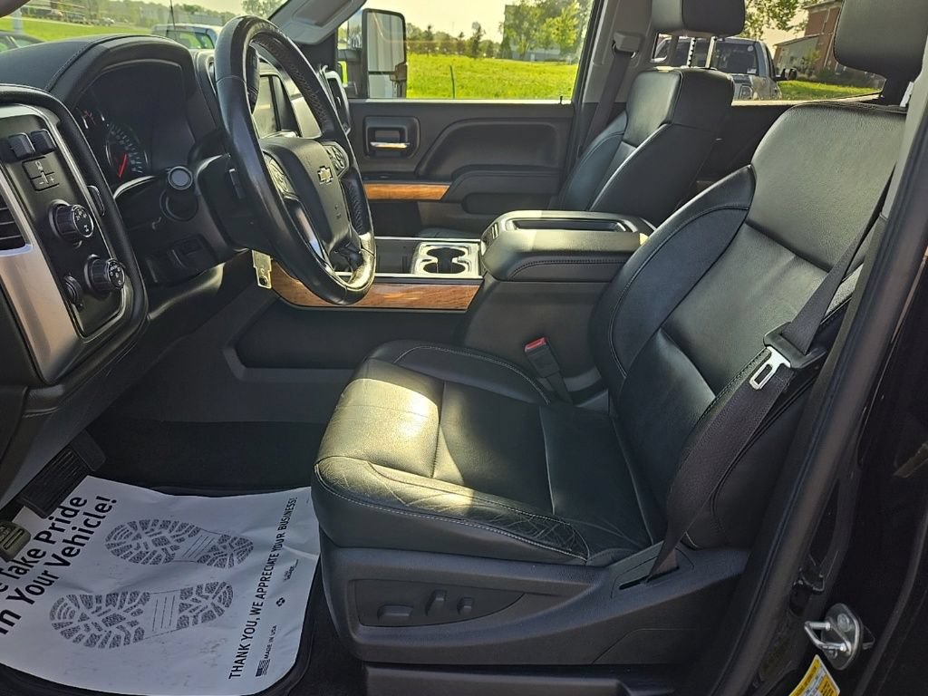 Used 2015 Chevrolet Silverado 2500 LTZ w/ Snow Plow Prep Package AWD/4WD image 20