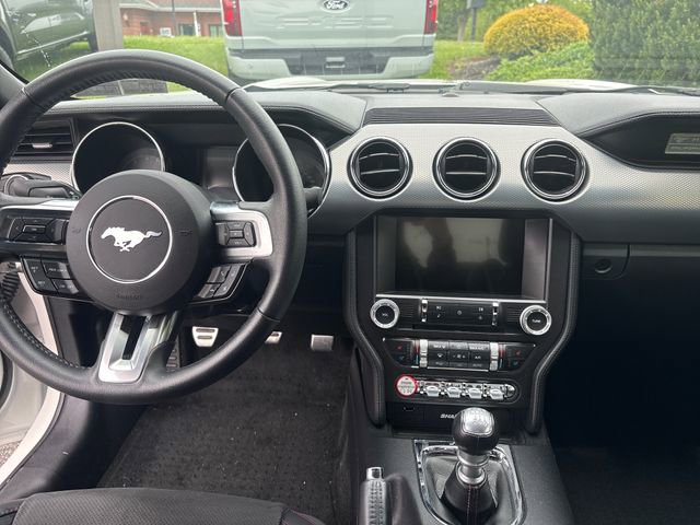 Used 2017 Ford Mustang GT Premium w/ Equipment Group 401A RWD image 12
