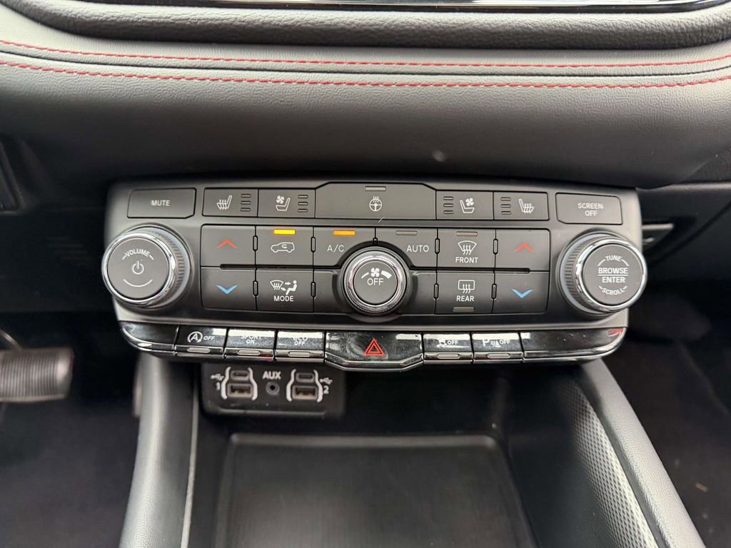 Certified 2024 Dodge Durango GT AWD/4WD image 30