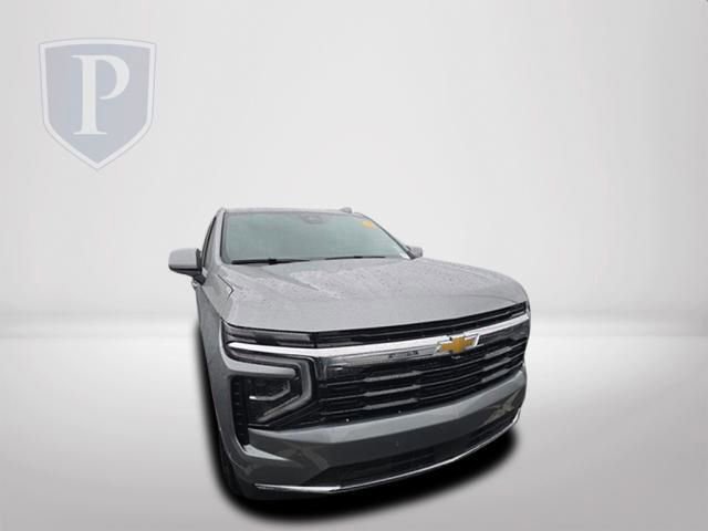 Certified 2025 Chevrolet Suburban LS image 12