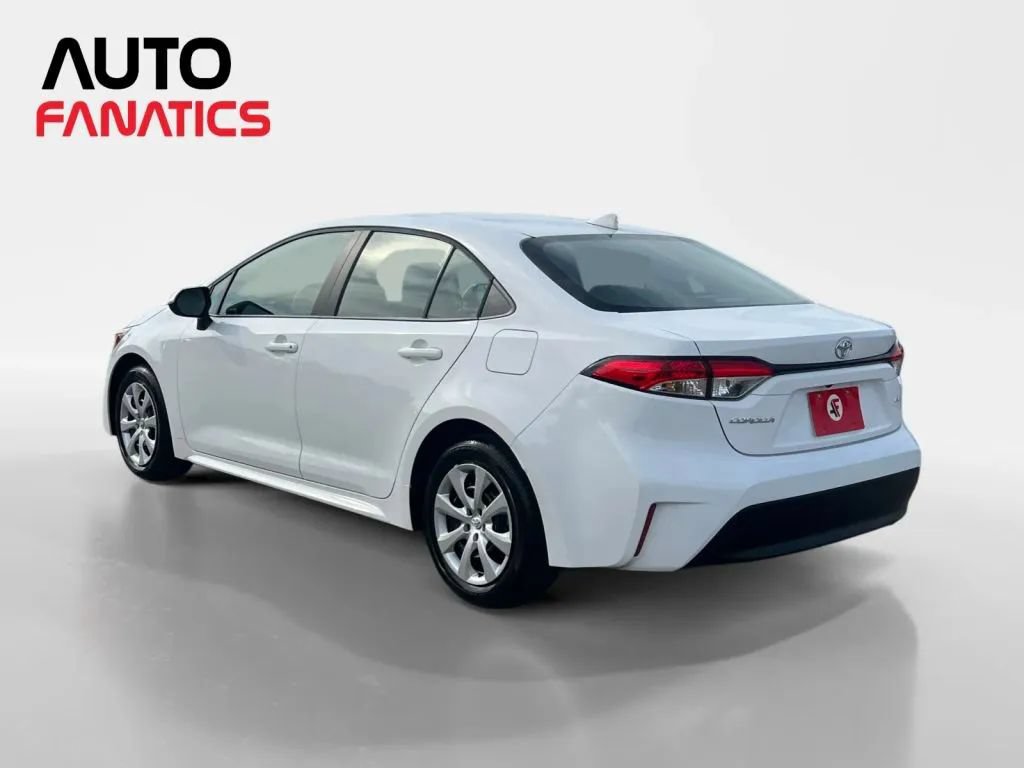 Used 2026 Toyota Corolla LE FWD image 3
