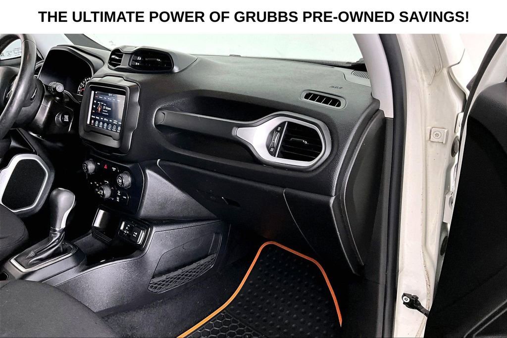 Used 2020 Jeep Renegade Latitude FWD image 19